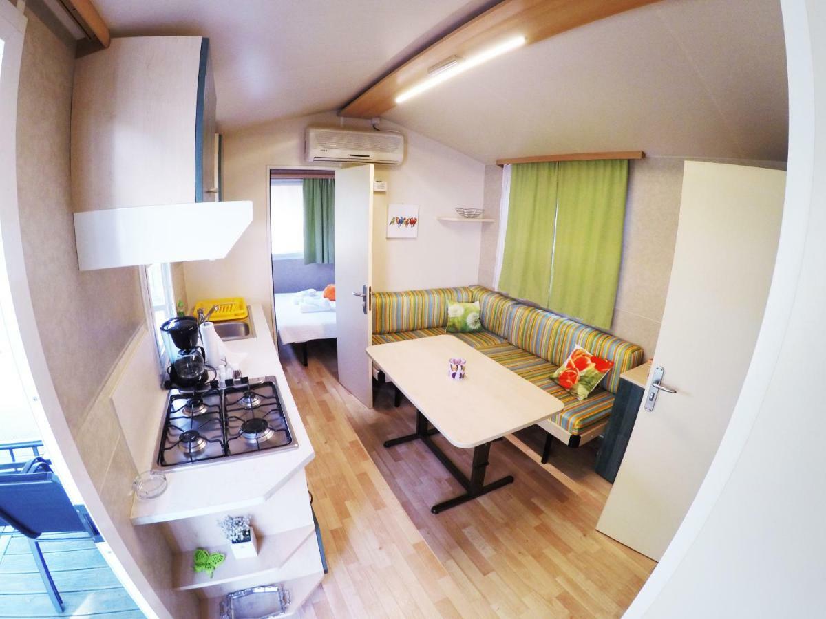 Accommodation Suzy Задар Екстериор снимка