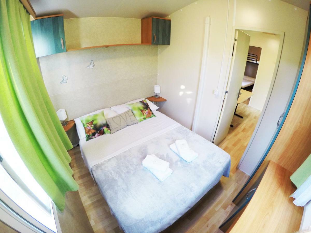 Accommodation Suzy Задар Екстериор снимка
