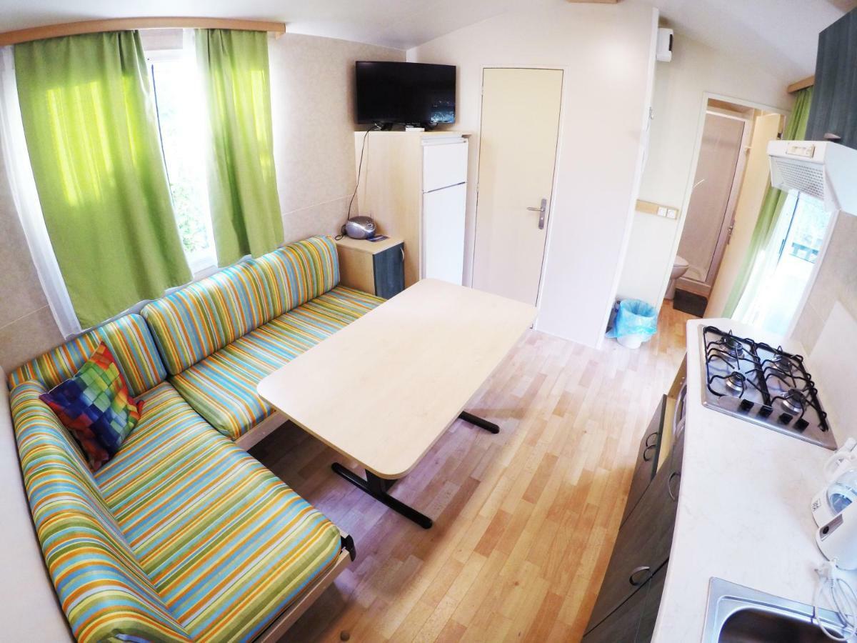 Accommodation Suzy Задар Екстериор снимка