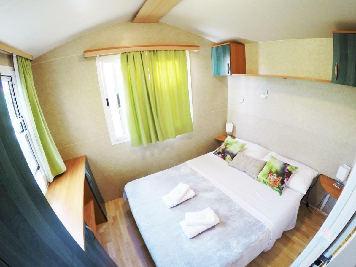 Accommodation Suzy Задар Екстериор снимка