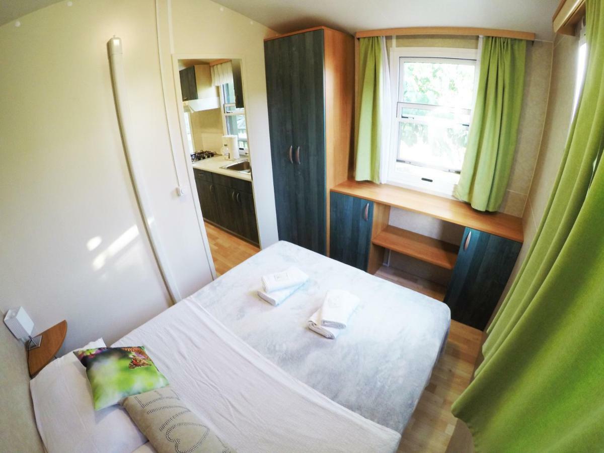 Accommodation Suzy Задар Екстериор снимка
